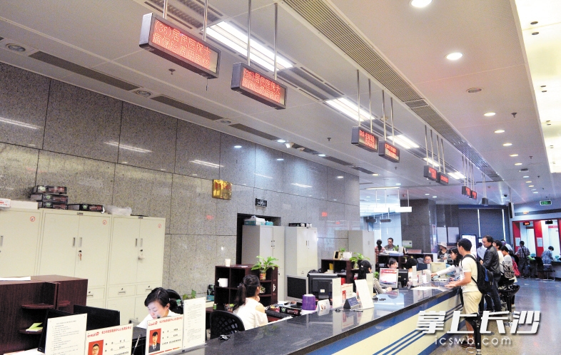 河池同城24小时医保提取(同城医保卡转移怎么办理)